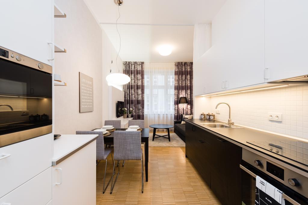 Modern Apartment Charvatova Praha Eksteriør bilde