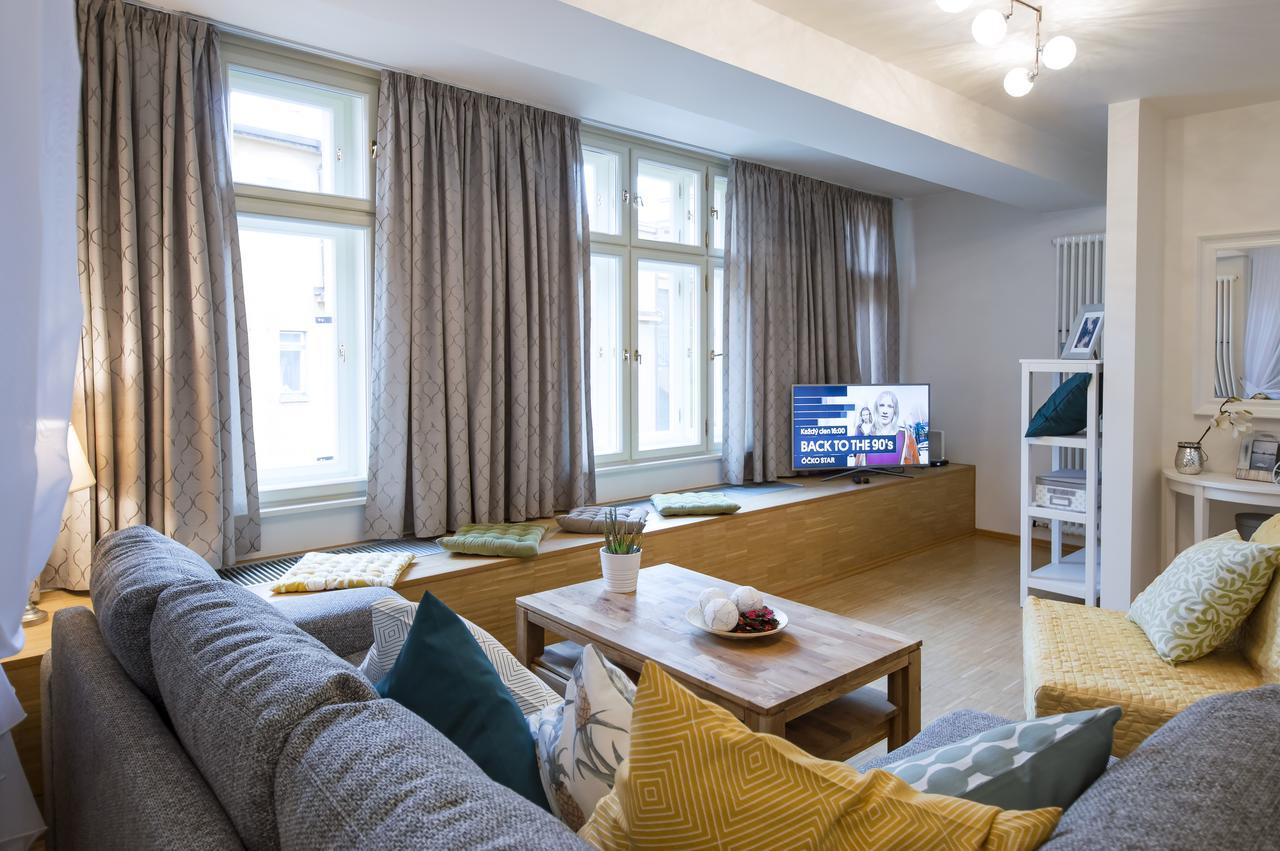 Modern Apartment Charvatova Praha Eksteriør bilde