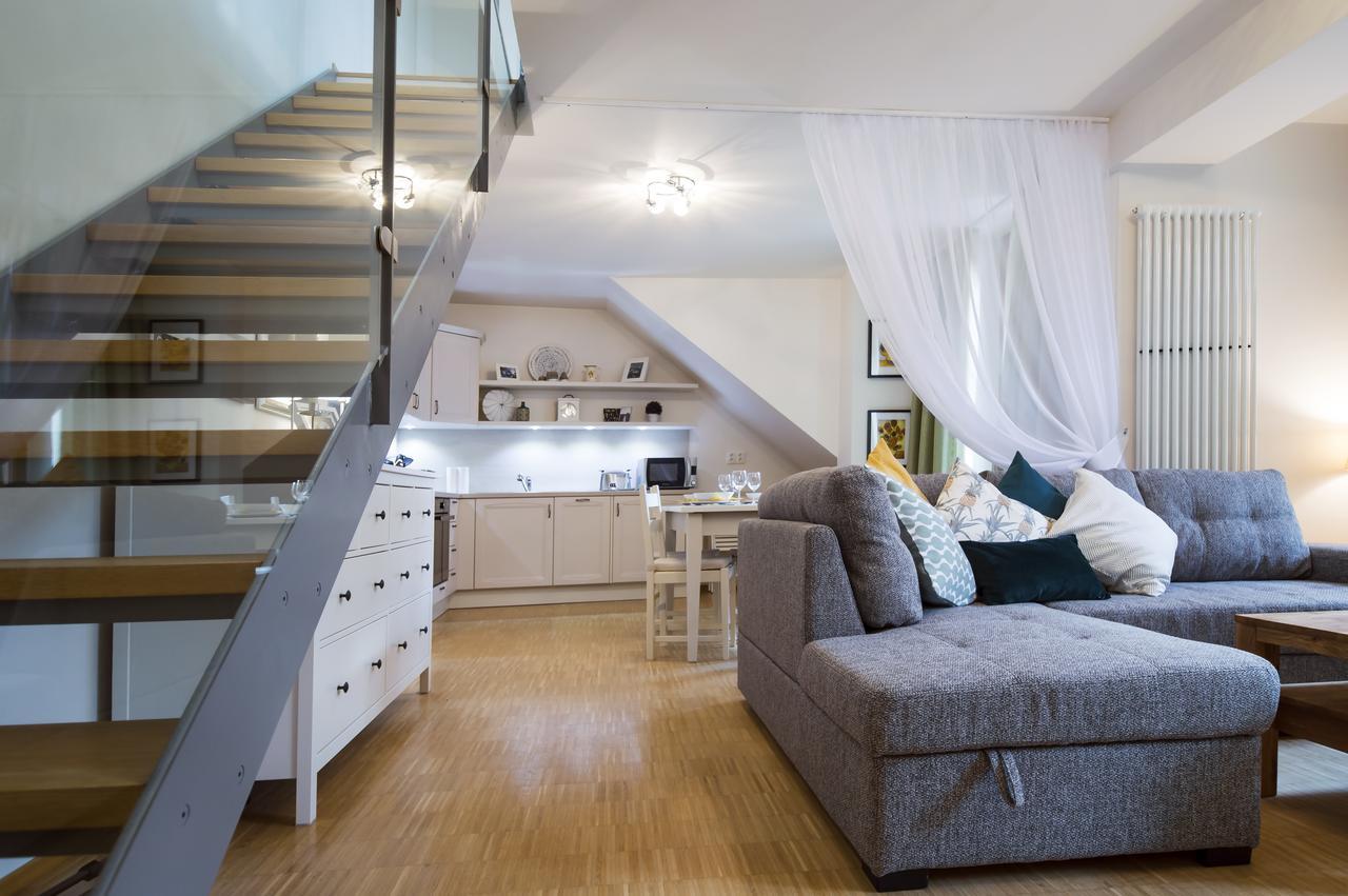 Modern Apartment Charvatova Praha Eksteriør bilde