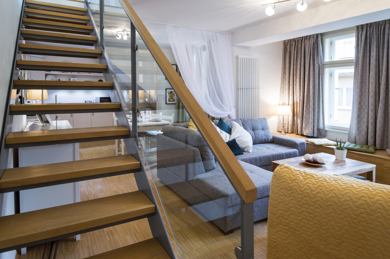 Modern Apartment Charvatova Praha Eksteriør bilde