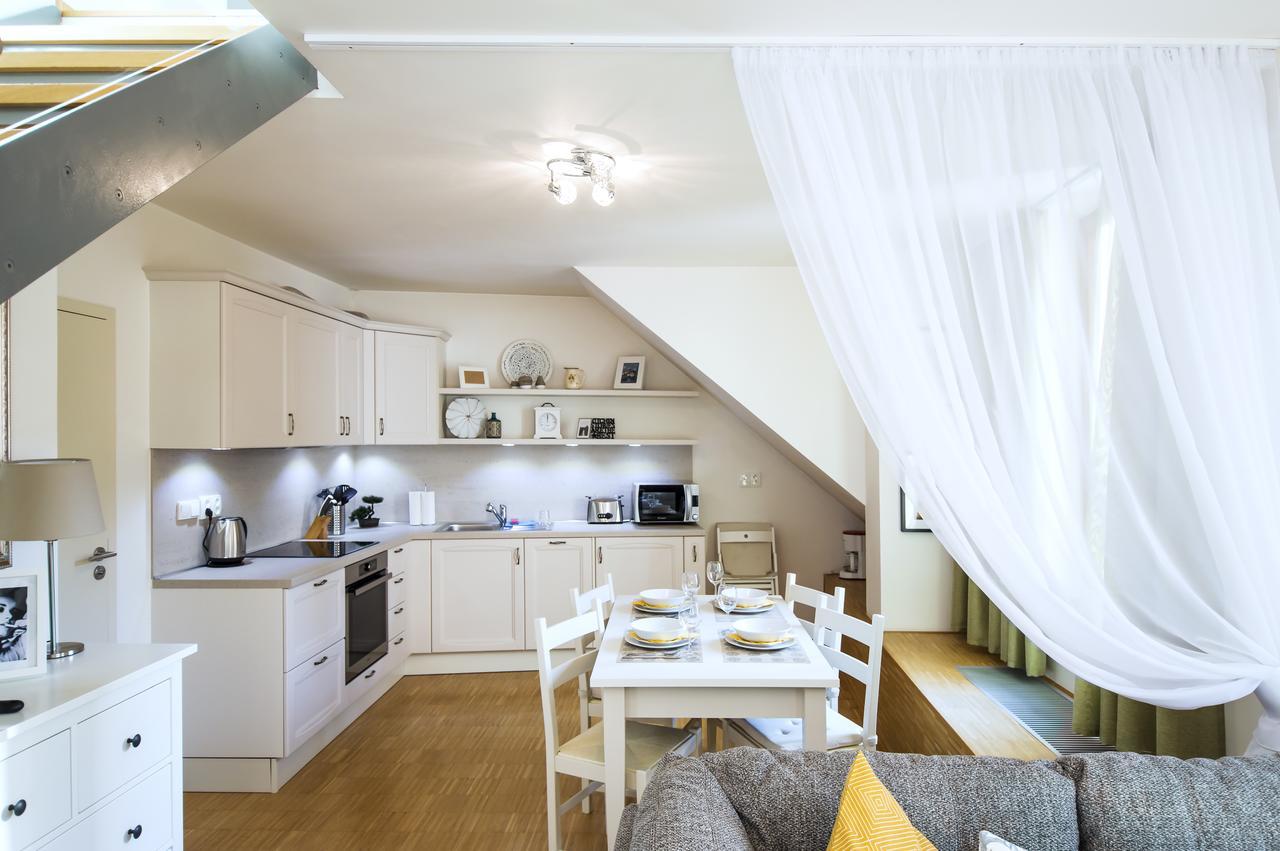 Modern Apartment Charvatova Praha Eksteriør bilde