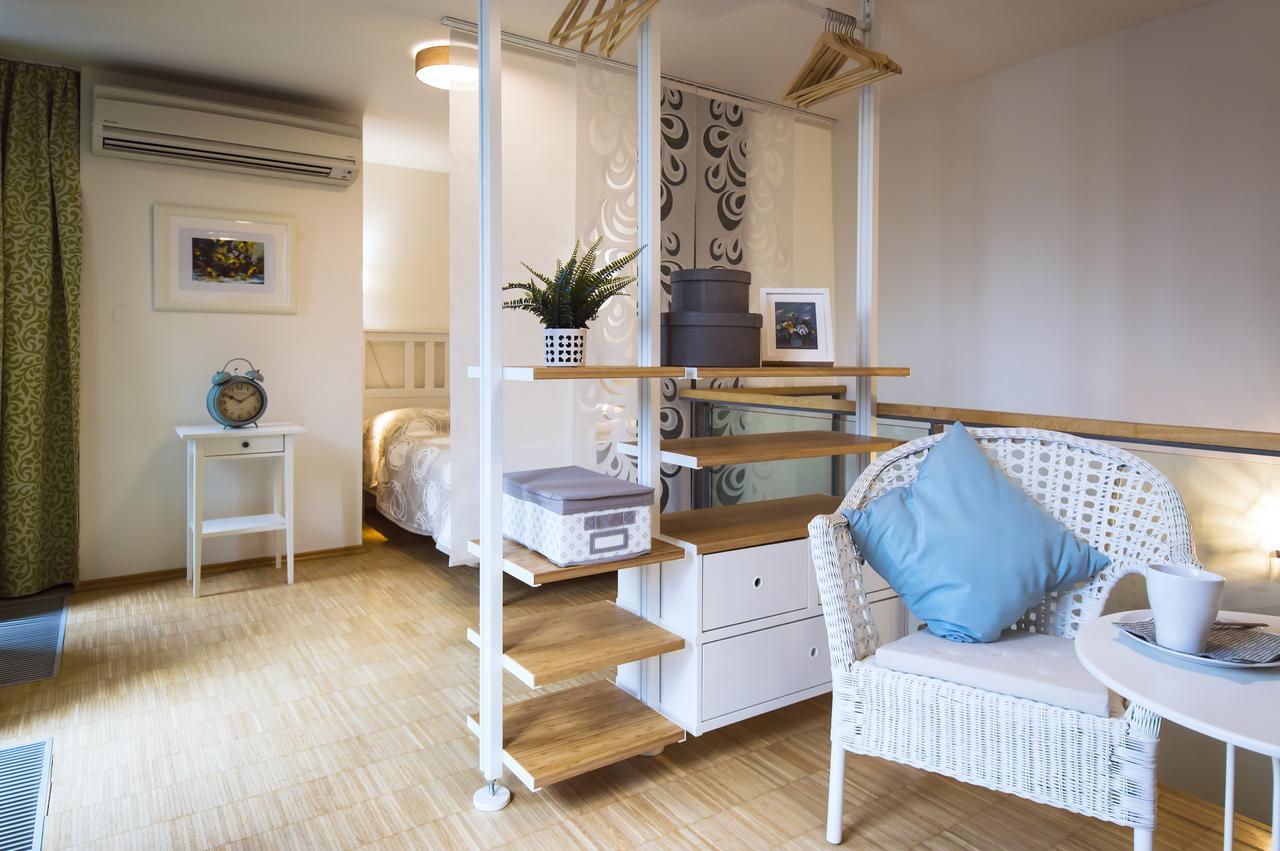 Modern Apartment Charvatova Praha Eksteriør bilde