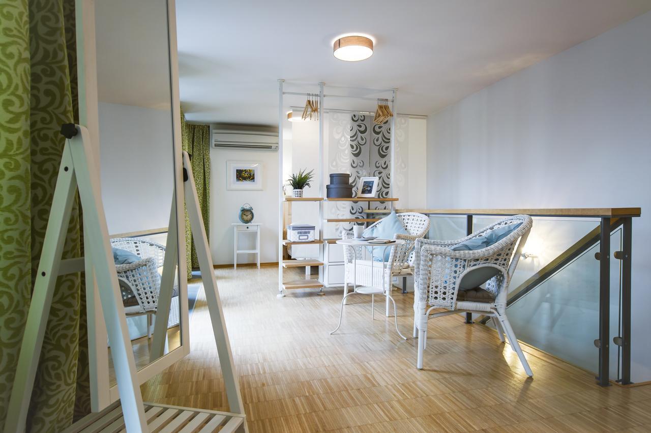 Modern Apartment Charvatova Praha Eksteriør bilde