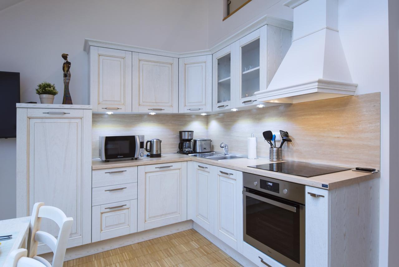 Modern Apartment Charvatova Praha Eksteriør bilde