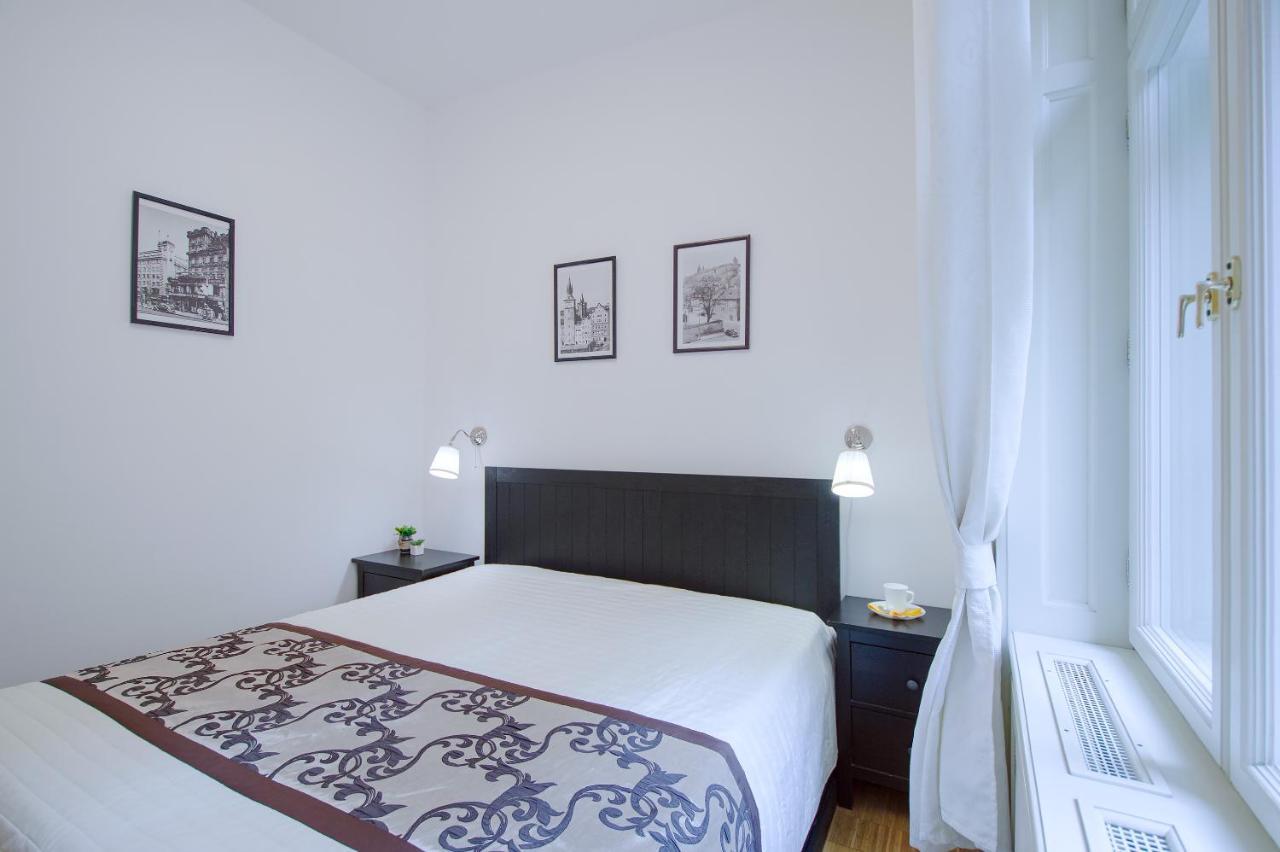 Modern Apartment Charvatova Praha Eksteriør bilde