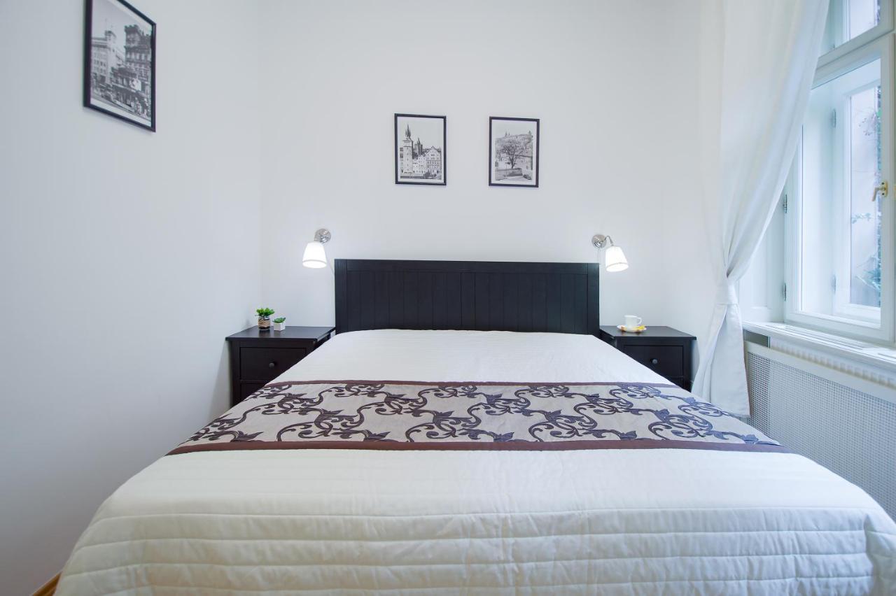 Modern Apartment Charvatova Praha Eksteriør bilde