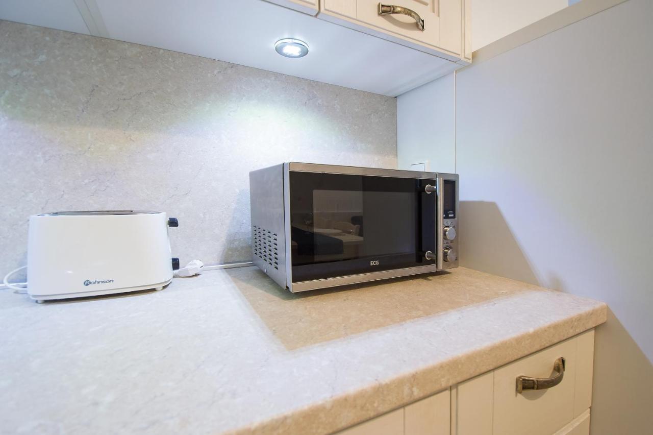 Modern Apartment Charvatova Praha Eksteriør bilde